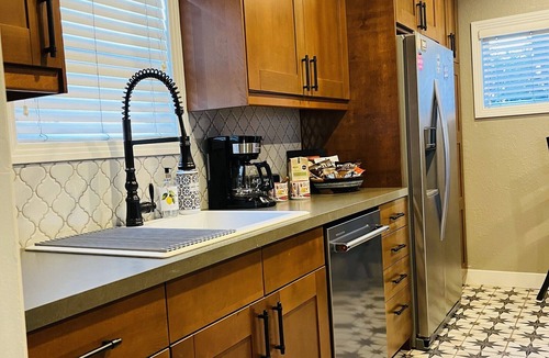 Altadena House | 1920s QUIET North Park Casita - Near EVERYTHING!