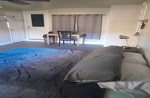 Penn Valley Apartment | 1bedroom studio in charming Rough and Ready with kitchenet, private bathroom