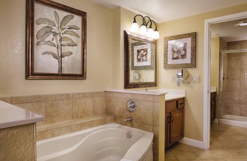 Lake Buena Vista Resort | 1BR-Dlx Inside Disney Gates-5 Pools, 2 Lazy Rivers, SPLASH pad, Mini Golf & More
