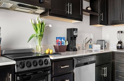 Fisherman's Wharf Resort | 1br Unit- Fisherman's Wharf | Waterfront Shopping!