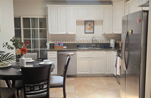 Norwalk Apartment | 2-bedroom studio in Norwalk with AC and comfort close to mayor theme parks