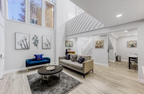 Menlo Park House | 2 Luxury Townhouses near Meta & Stanford - 493 & 497