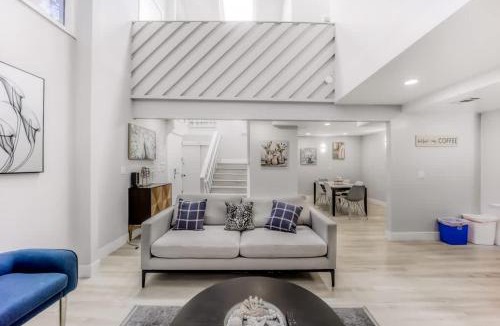 Menlo Park House | 2 Luxury Townhouses near Meta & Stanford - 493 & 497