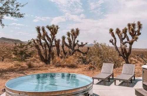 Yucca Valley House | 2 Private Homes on 10 Acres - Pipes Canyon Retreat