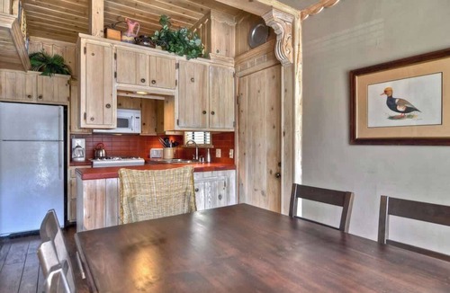 Balboa Island House | 201 Ruby | Affordable Quaint Cottage Balboa Island