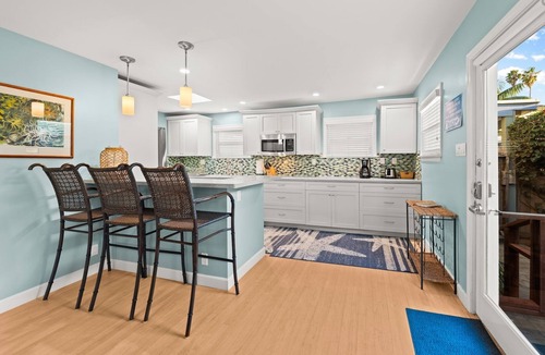 Pierpont Bay House | 25% Off Aug WkDays Perfect 4 Families Walk 2 Beach