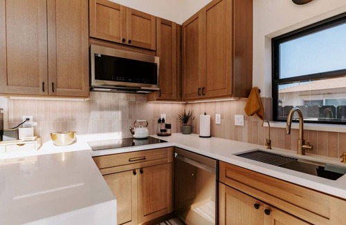 La Mesa House | 25% off, Chic Casita Hot tub BBQ 4 min to SDSU