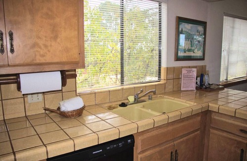 Lodge Hill House | 2620 Merlyn Ave. Lodge Hill