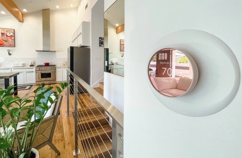 Palisades Highlands House | 2BD/2BA Palisades Townhouse Monthly Rental