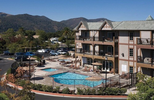 Solvang Apartment | 2BR Danish-style, 3 blocks to Solvang Windmill