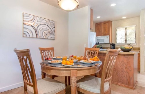 Napa Apartment | 2BR Near Wineries Golf Course View Parking
