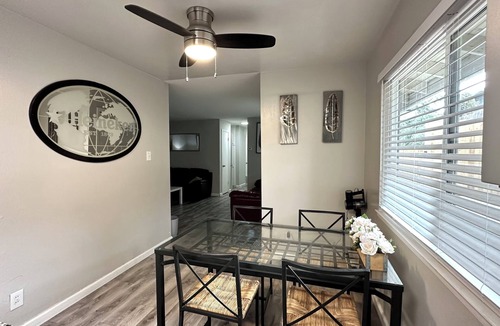 Carmichael House | 3/1 Clean and comfortable home in Fair Oaks