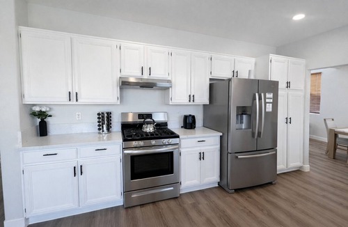 MacDonald Ranch House | 3 Bedroom Cozy Retreat in prime Henderson area