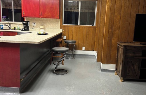 Crockett House | 3-bedroom house in fabulous Crockett with cool AC