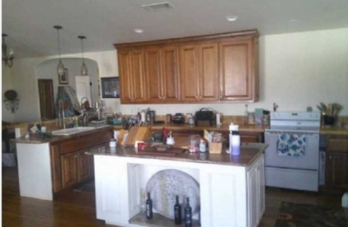 North Valley House | 3-bedroom house in soothing Oceanside with fitness room, pool access.