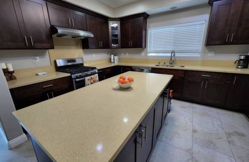 Westminster House | 3-bedroom house in cool Westminster with fitness room, WiFi, AC