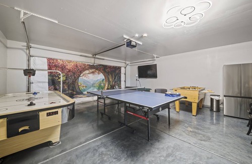 Highland Hills House | 3-bedroom Retreat with Gorgeous Back Yard/Hot Tub & Game Room!