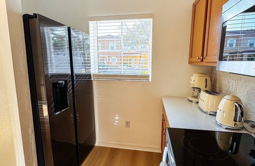 Crystal Cove House | 3-bedroom townhome in delightful Kissimmee with Shared fitness room, AC, WiFi