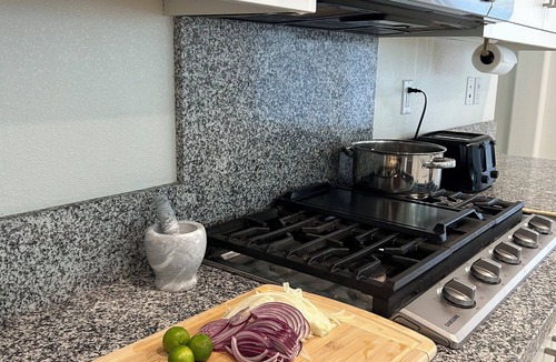 Palm Desert Villa | 3-bedroom villa in awesome Palm Desert with fitness room, AC, WiFi