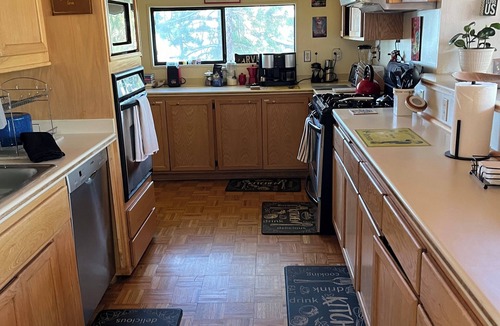 Idyllwild House | 3-Bedrooms in Idyllwild - AC, Jacuzzi, Sauna, Fitness-Game Room, Epic Views