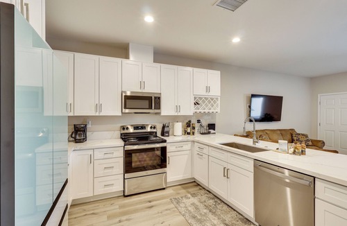 Lake Havasu City Apartment | 3 Mi to Lake Havasu: Condo w/Mountain & Lake View
