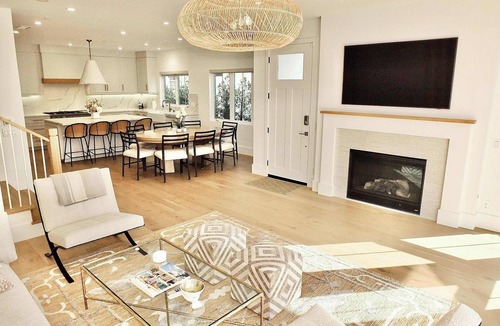 Peninsula House | 3-Story, Ocean Views, Steps to Beach, Sleeps 8