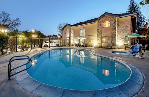 South San Jose Hotel | 30 m² Hotel ∙ 127 guests