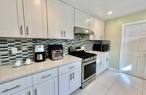 Rancho Cucamonga House | 30% OFF Monthly/Mountain View & Private Backyard