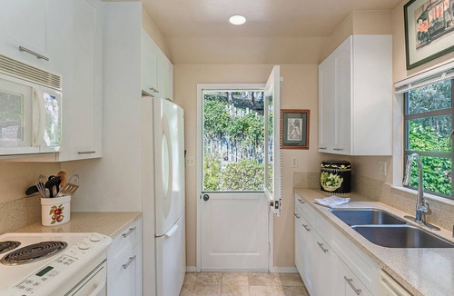 Northwest Carmel House | 3903 Mabuhay - Walk to Downtown and the Beach