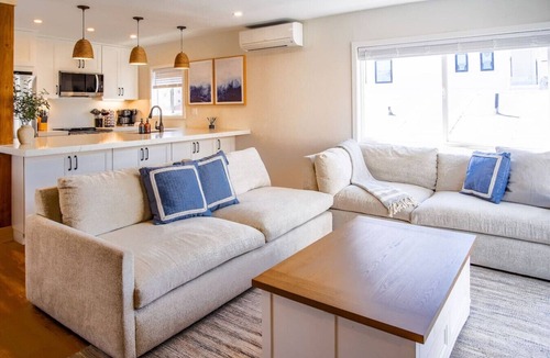 Mission Beach House | 3Bed Mission Beach Casa + Ocean Views+ Parking + Heart of MB