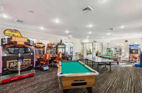 Windsor Palms House | 3BR Condo Min to Disney! Free Resort Pool & Gym