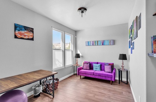West University House | 3BR Villa Game Room, Fireplace In Reno
