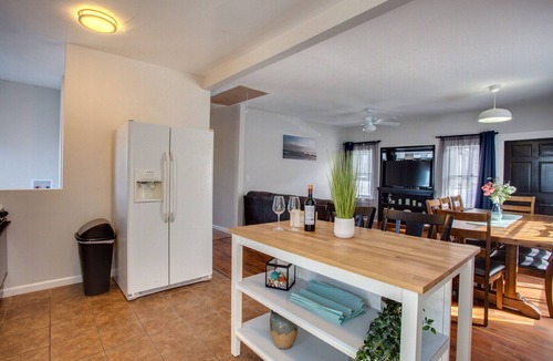 Park West House | 4 BD Entire House Located Close to Downtown and Little Italy!