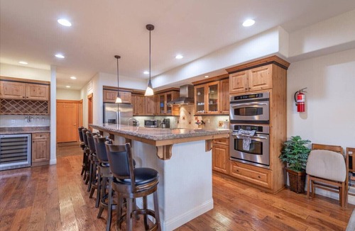 Truckee House | 4 BR/3.5 BA Home Near Downtown Truckee & Skiing!