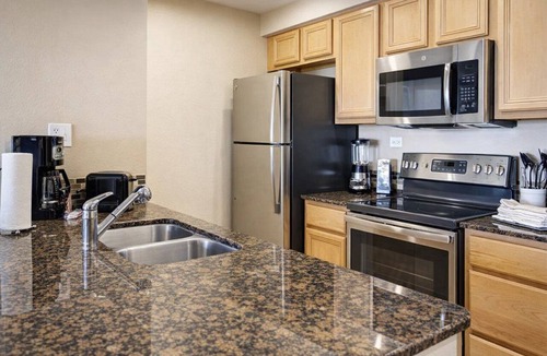 West Kissimmee Hotel | 4 Serene Units in the Heart of Orlando | Free Parking + Pool | Culver's - 1.6 mi