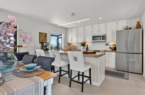 Monterey House | 4084 Shibui by the Bay - Skyline Forest Townhouse