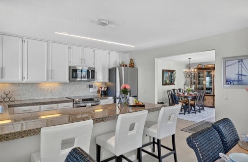 Monterey House | 4084 Shibui by the Bay - Skyline Forest Townhouse