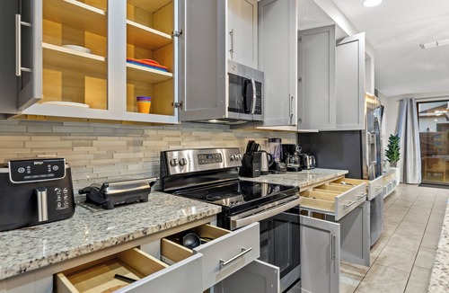 Eagle Pointe South House | 4BD Townhouse 5 minutes from Disney