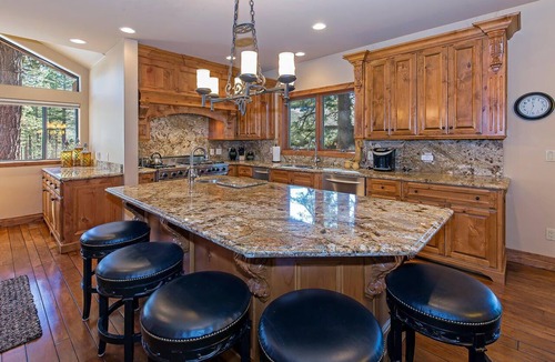 Incline Village House | 4BR Incline Village Lake View, Hot Tub & Pool Table