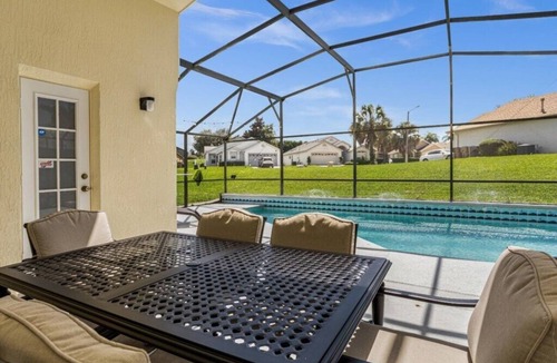 Windsor Palms House | 5 Bedroom/4 Bathroom/Indian Creek (2504 OL)