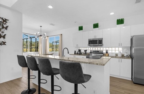 Bay Lake House | 5 Bedrooms/3.5 Bathrooms/Sunset Lakes (2943 SV)