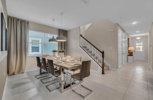 Bay Lake House | 5 Bedrooms 5,5 Bathrooms Solara home