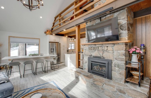Pla-Vada Woodlands House | 5 Mi to Soda Springs Mtn Resort: Forest-View Gem!