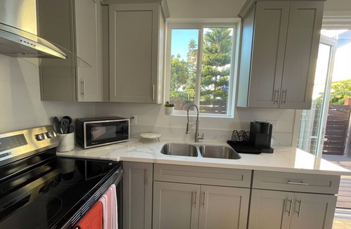 East Side Capistrano House | 🌊 5 min to the BEACH 🏖️ new ADU build 2 bed 2 bath close to downtown Oceanside