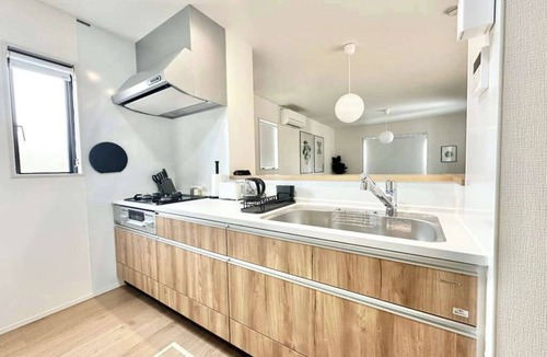 Ozu Apartment | 5 min. walk to Ozu Station Premium 4BR Stay by Restavio