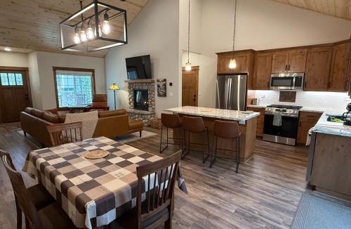 North Wawona House | 56 Black Bear Bungalow