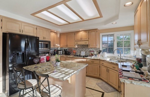 Fallbrook Villa | 5BR/4Bth Entire Grand Estate near Winery Fallbrook