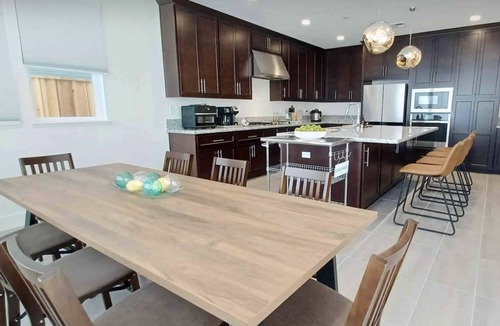 Marina House | 60% OFF Monthly Stay-4BR-Modern Monterey Bay House