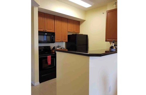 Florida Center Apartment | 604 Luxury Suite with Universal Orlando Attraction Views