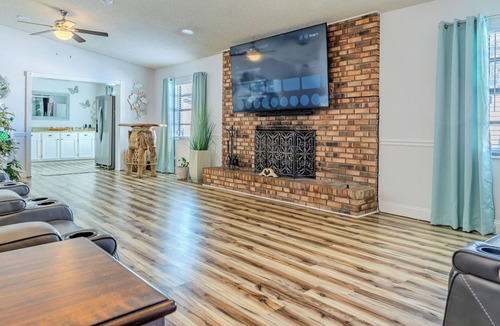 Richmond Heights House | 7-bedroom home in Central Florida, minutes from everywhere. Affordable Luxury.
